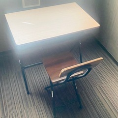 無料譲り　折りたたみテーブル　チェア　セットの画像