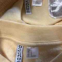 上：XXS 、下：L 　H＆M クリーム色  裏起毛ありの画像