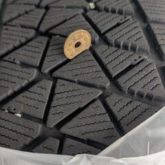 スタッドレスタイヤ　225/65Ꭱ17 ブリジストン4本