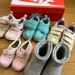 NIKEブランド子供用靴セット（14cm〜16cm）