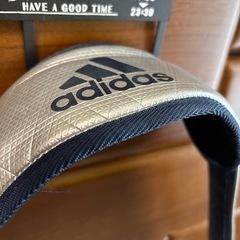 adidasスポーツバッグの画像