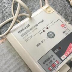 0415-304 ※使用感あり約180×180ホットカーペット