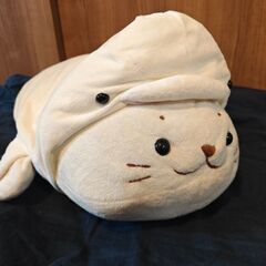 しろたん　ぬいぐるみ　八景島シーパラダイス限定　白イルカに変身したいしろたん　抱きぐるみの画像