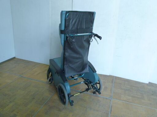 松永製作所　フルリクライニング　車椅子　エリーゼ　FR-31TR 楽天市場】リクライニング 車いす 介護 松永製作所 ティルト