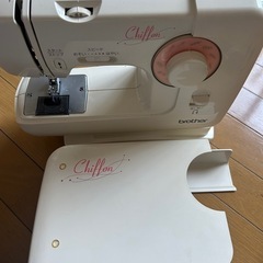 ジャンク品　ミシンの画像