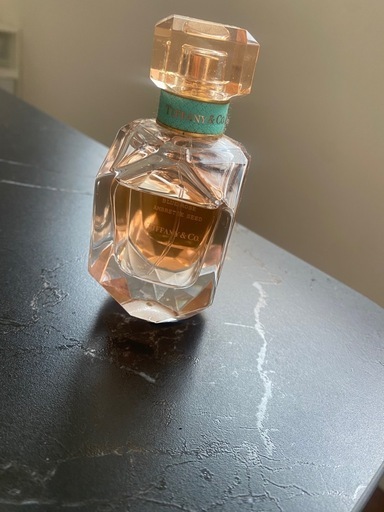 ティファニー　香水　ローズゴールド　オードパルファム　中古品