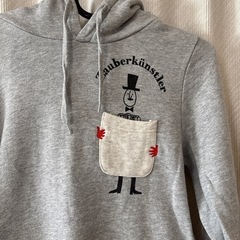 DesignTshirtStoregraniph(グラニフ）パーカー  グレー　SSサイズの画像