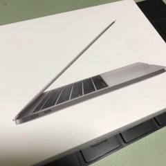 MacBook Pro 13-inch, 2017, Two Thunderbolt 3 portsの画像