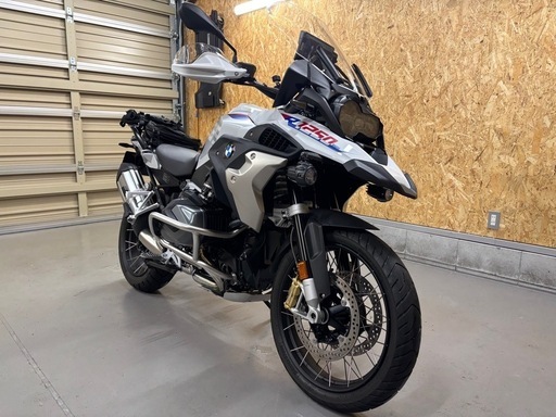 BMW R1250GS 2024年最終モデルフルパニア24年9月登録車検・メーカー