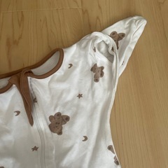 手が出るスワドルＬサイズ2枚の画像