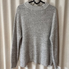 GU Mサイズ グレーのセーター 