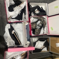 ドレス、靴
