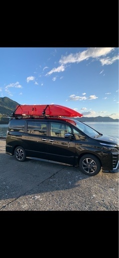 ヴォクシーのボートルーフキャリア　三重県引取限定