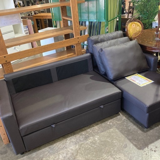 ベッドになる、跳ね上げ収納付きソファベッド