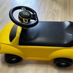 ヴォルクスワーゲン　乗用玩具　足蹴り車　の画像