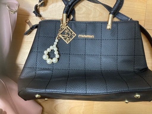 Samantha、MISCH MASCHなど4点のバックセットです。