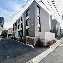 ❤️‍🩹敷金なし、礼金なし、ネット使用料なし、仲介手数料なし❤️‍🩹デザイナーズマンション・中目黒駅徒歩圏内の築浅物件！セキュリティや設備充実☆ - 目黒区