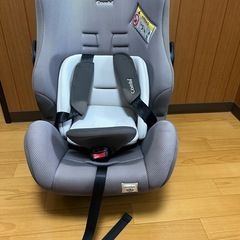 チャイルドシート コンビ