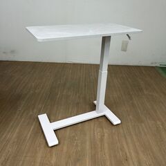 (新品)ベッドサイドに、作業用補助テーブルに!　昇降テーブル ☆...