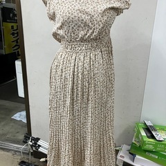 W2504-435 RETRO GIRL 花柄プリーツワンピース...