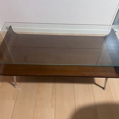 テーブル