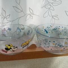 【美品】ディズニー　クレヨンシンちゃん　お皿
