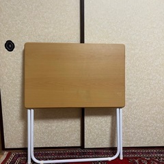 折りたたみテーブル　デスク　机の画像