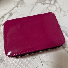 イヴ・サンローランポーチ