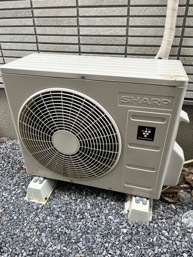 2019年製 SHARP プラズマクラスター 7000搭載ルームエアコン 6畳ホワイト AY-J22S-W 相場50,000円前後
