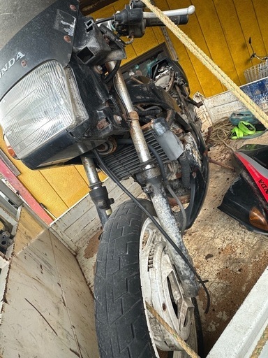 置き場困る為！ VT250F サビ多数ジャンク