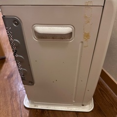石油ストーブの画像