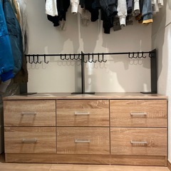 【美品】　ローチェスト　木製　おまけ付き：帽子ラックの画像