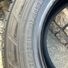 新車外し ヨコハマ　195/80R15 YOKOHAMA BluEarth VAN バン用タイヤの画像
