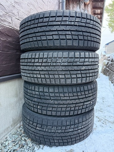 スタッドレスタイヤ