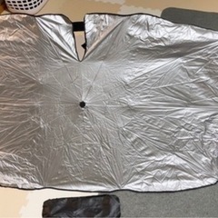 折りたたみ式サンシェードの画像
