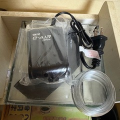 15cmキューブ水槽 エアーポンプ付きの画像
