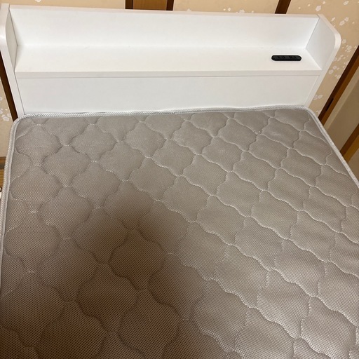 シングルベッド　収納　コンセント　マットレス付き