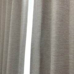 カーテンの画像