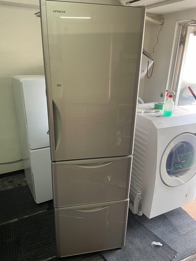 北九州市内配送無料　保証付き 日立 HITACHI 冷蔵庫 （315L・右開き） 3ドア クリスタルシャンパン R-S3200HV