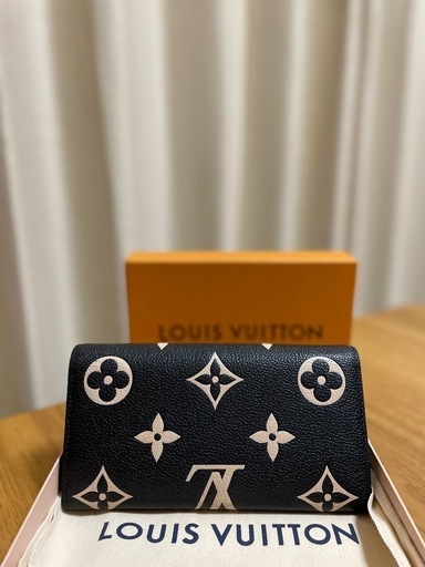 高評価アイテム ルイヴィトン長財布美品⭐︎ (@) 奥武山公園の小物《財布》の 小物