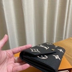 ルイヴィトン長財布美品⭐︎ (@) 奥武山公園の小物《財布》の