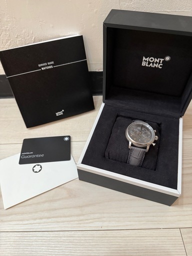 Montblanc 高級時計 箱、保証書付きで状態良好