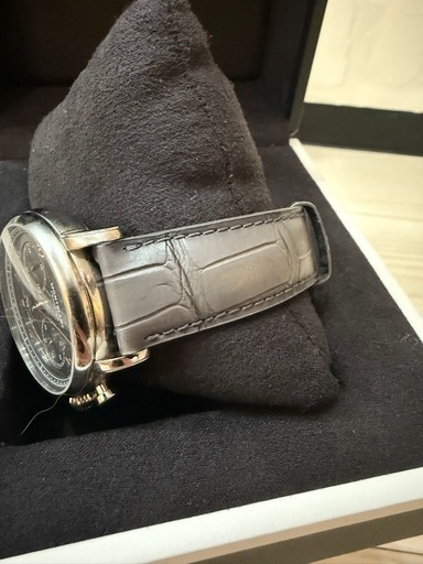 Montblanc 高級時計 箱、保証書付きで状態良好