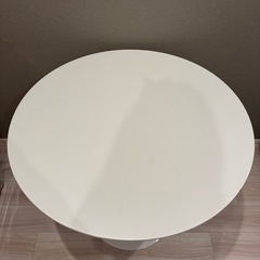 丸テーブル　ホワイトの画像