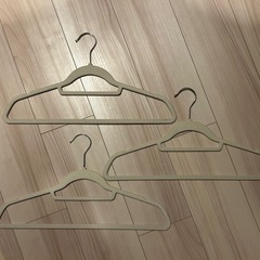 IKEAのフェルトハンガー