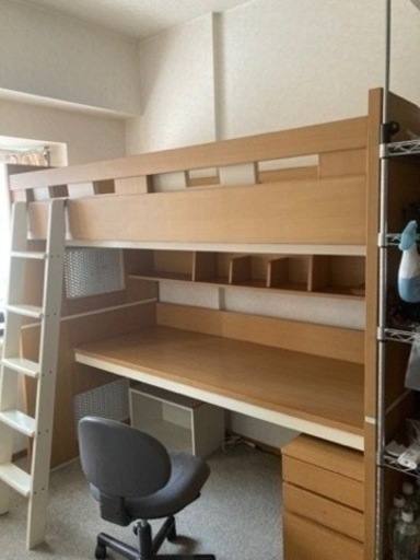 木製ロフトベッド