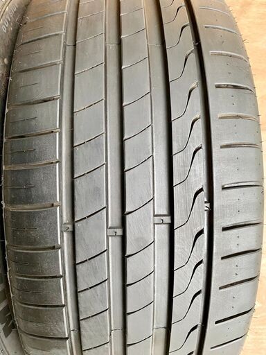 MINERVA RADIAL F205 225/35R20 90Y 中古タイヤ4本セット MINERVA RADIAL F205 225/35R20 90Y 中古タイヤ4本セット