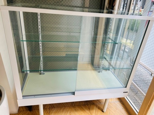 クリアケース　ガラス