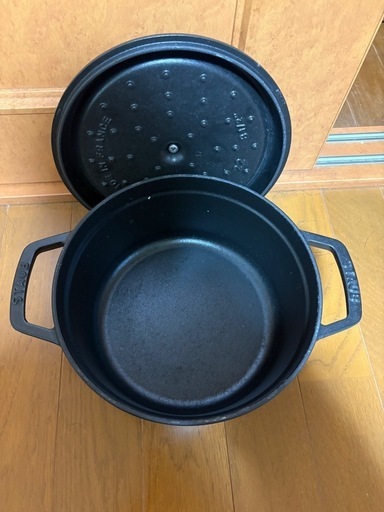 staub ストウブ　ココット