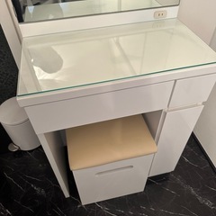 美品　ドレッサーの画像